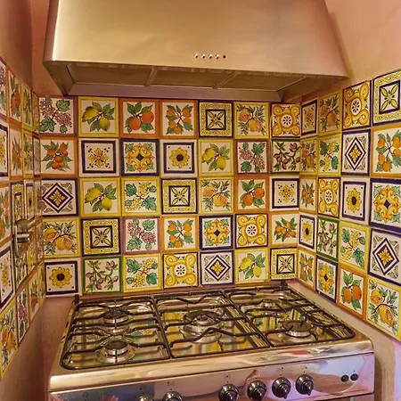 Casa Del Glicine בקתה *